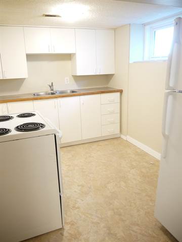 Calgary Alberta Apartment for rent, click for details...