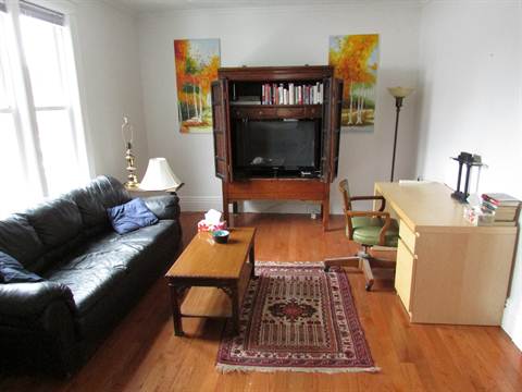 Barrie Ontario Apartment for rent, click for details...