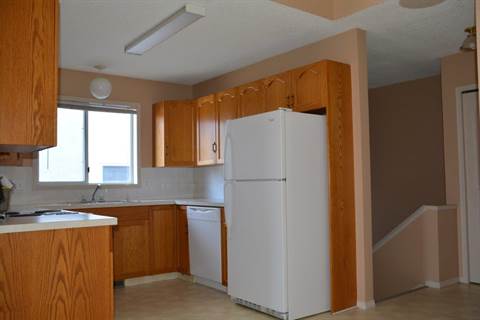 Edmonton Alberta Four-Plex for rent, click for details...