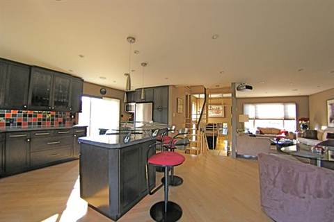Ottawa Ontario Room for rent, click for details...