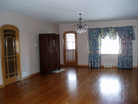 Wetaskiwin Alberta House for rent, click for details...
