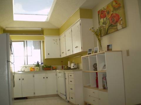 Calgary Alberta Duplex for rent, click for details...
