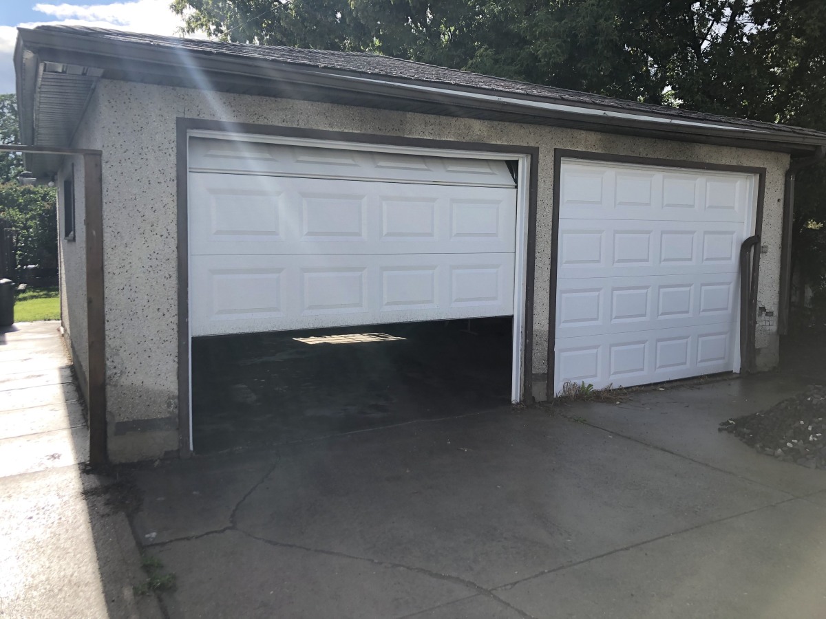 Edmonton North East Garage Space for rent Ad ID 1.138118 RentBoard.ca