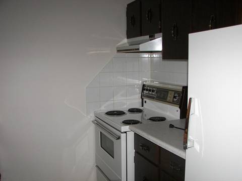 Red Deer Alberta Bachelor Suite for rent, click for details...