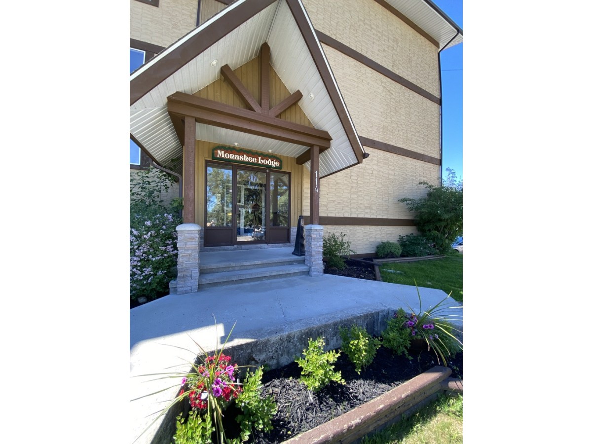 Hinton Alberta Apartments Houses and Condos For Rent