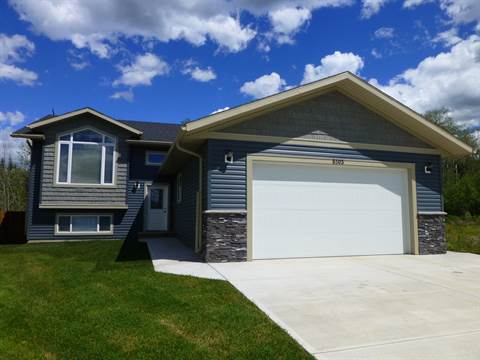 Cold Lake Alberta Main Floor Only for rent, click for details...