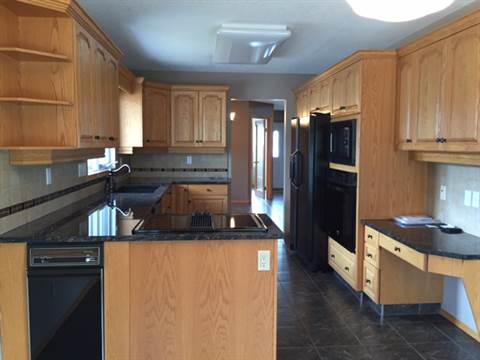 Red Deer Alberta Duplex for rent, click for details...