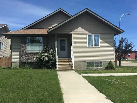 Red Deer Alberta Main Floor Only for rent, click for details...