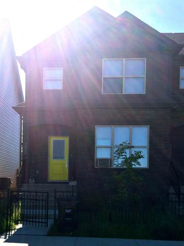 Spruce Grove Alberta Triplex for rent, click for details...