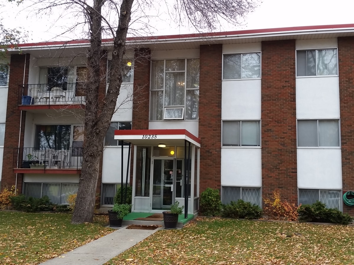 St. Albert Alberta Apartments Houses and Condos For Rent