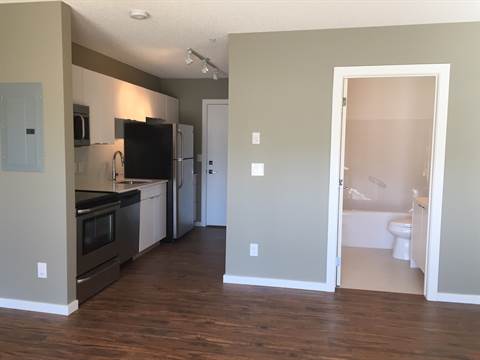 Spruce Grove Alberta Bachelor Suite for rent, click for details...