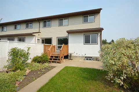 Bonnyville Alberta Townhouse for rent, click for details...