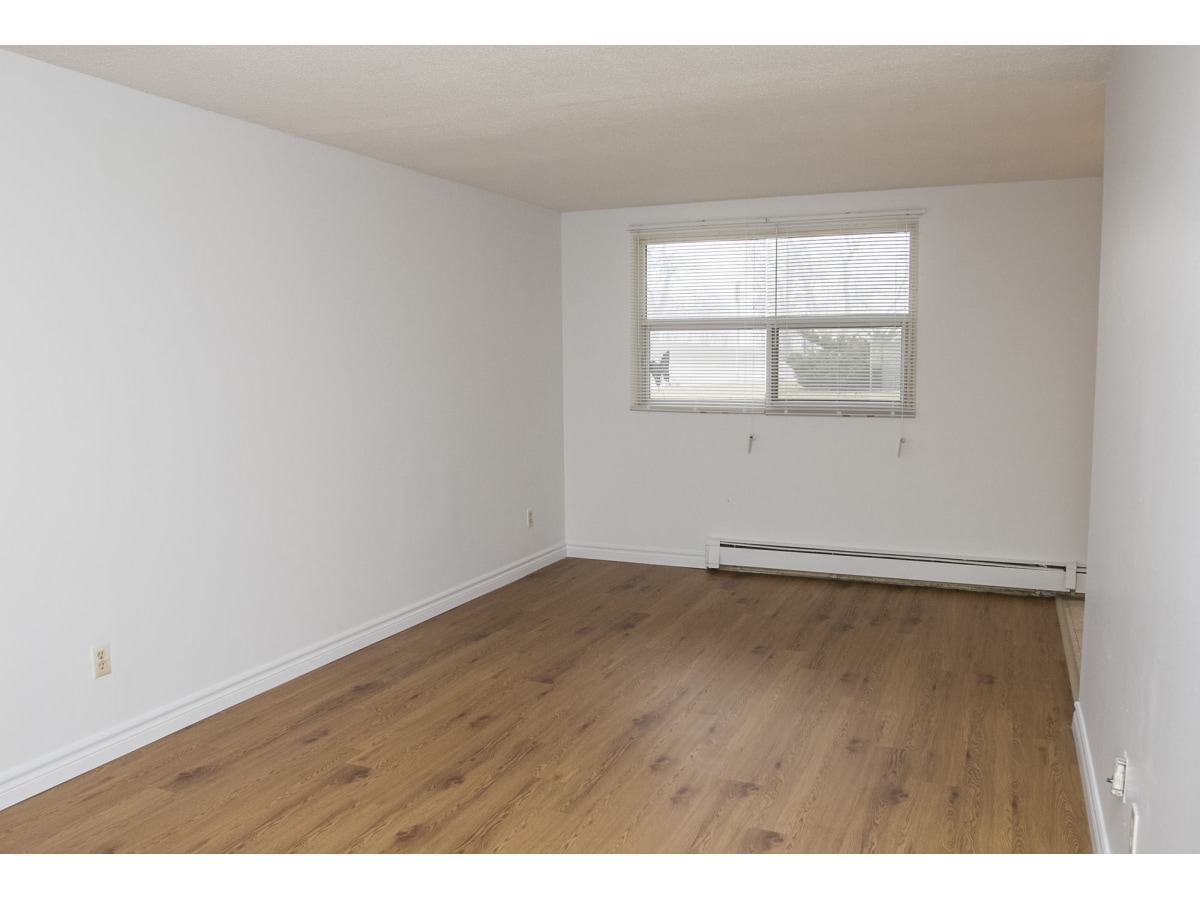 2-bedrooms-cambridge-apartment-for-rent-ad-id-1-112009-rentboard-ca