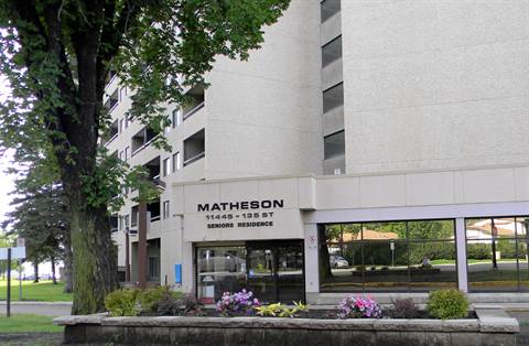 Edmonton Alberta Bachelor Suite for rent, click for details...