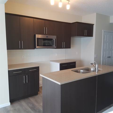 Sherwood Park Alberta Duplex for rent, click for details...