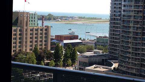 Toronto Ontario Bachelor Suite for rent, click for details...