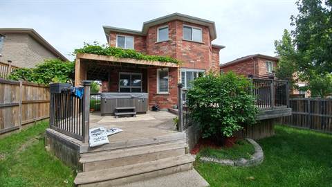 Barrie Ontario House for rent, click for details...