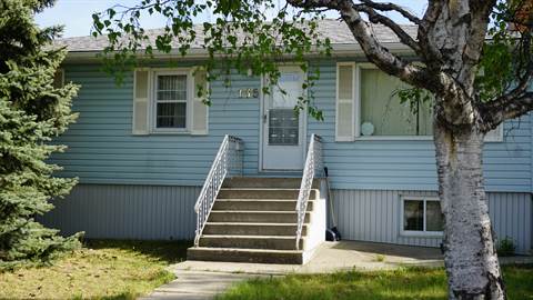 Calgary Alberta Main Floor Only for rent, click for details...