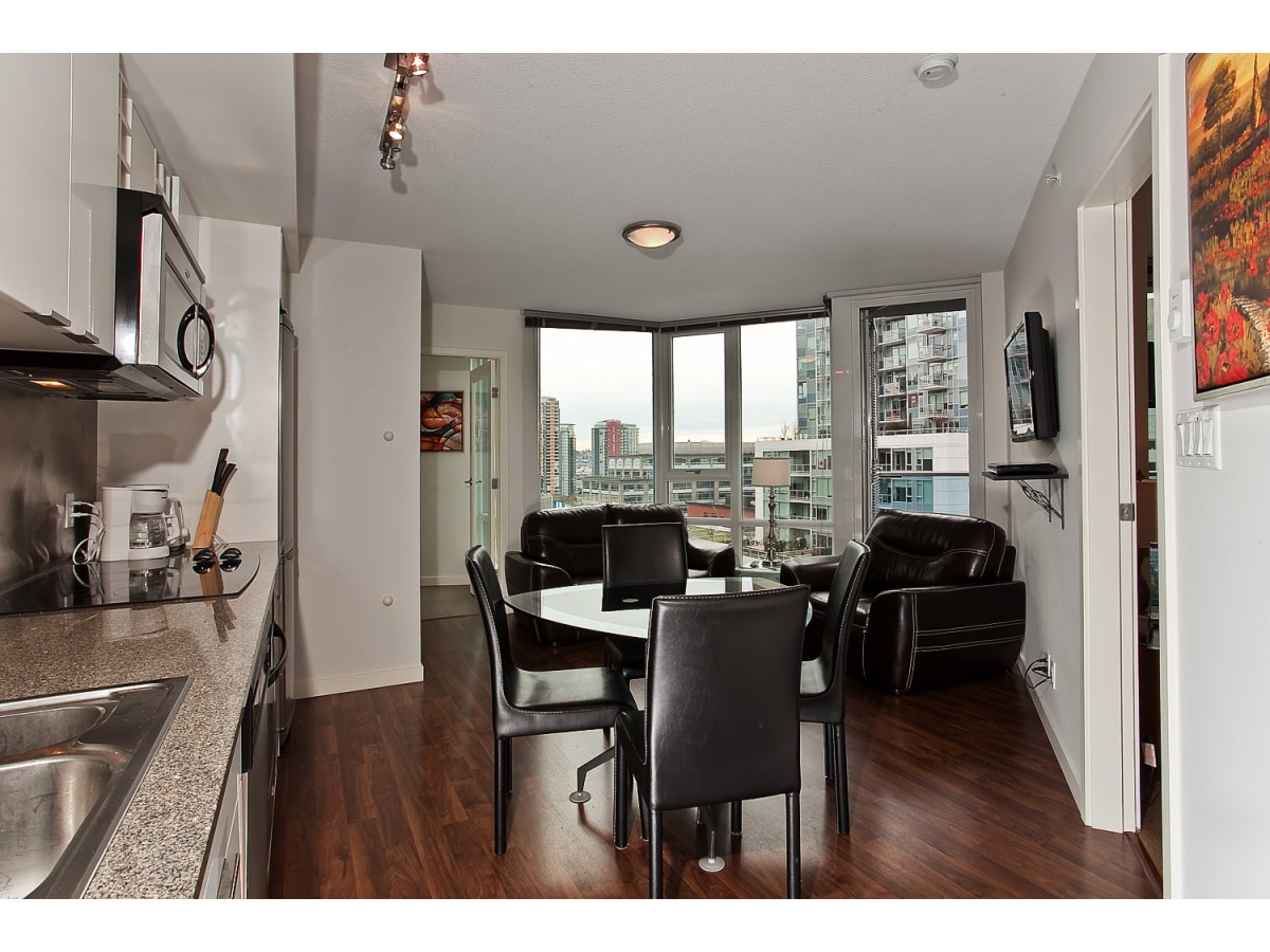 Vancouver Bachelor Suites For Rent Vancouver Bachelor Suite Rental   202030722722163044 