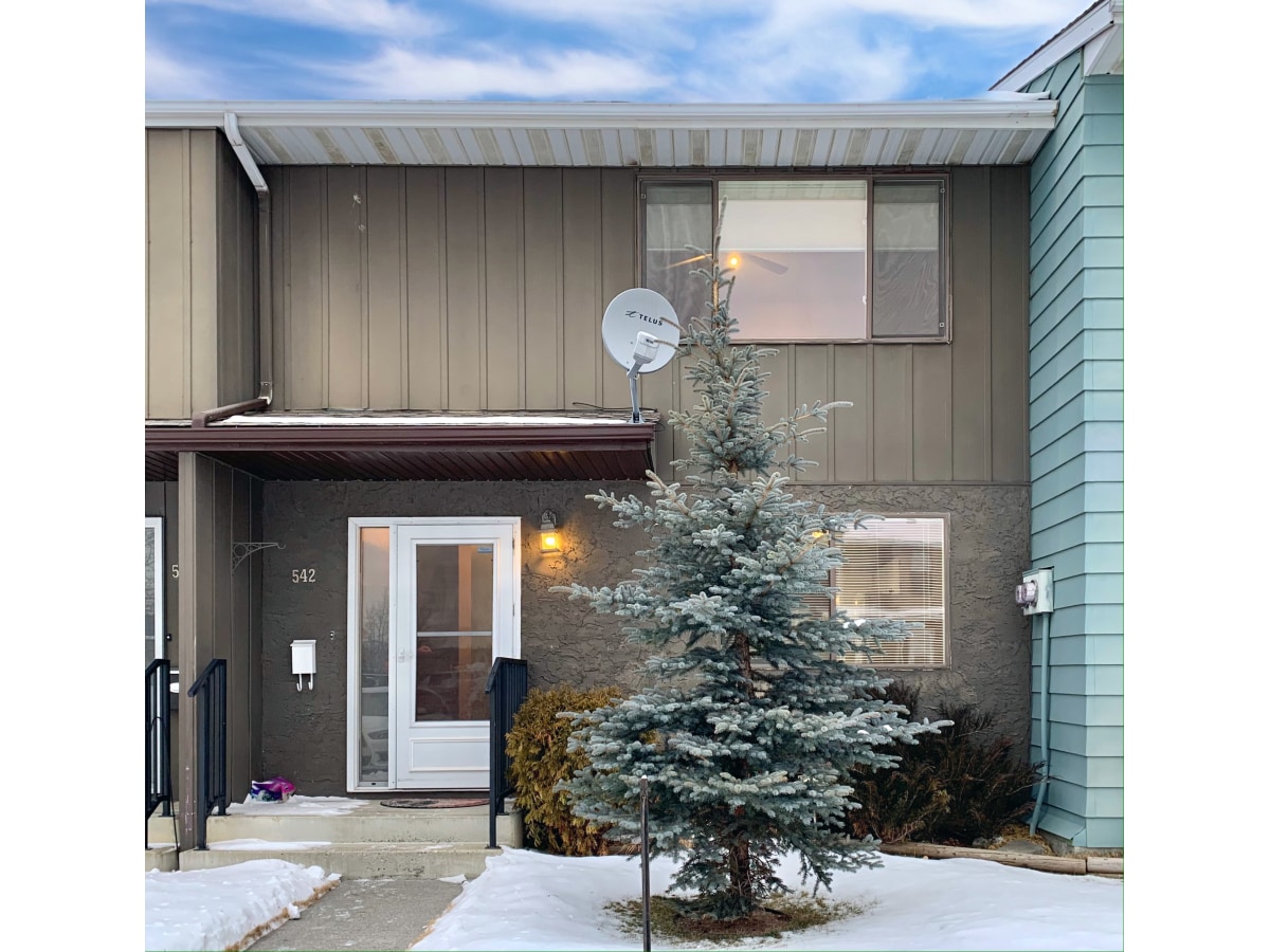 Hinton Apartments and Houses For Rent, Hinton Rental Property Listings