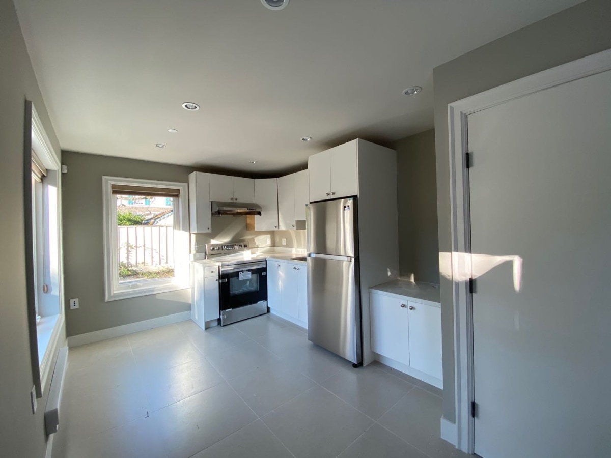 2 bedrooms Vancouver West House for rent Ad ID 1.137518 RentBoard.ca